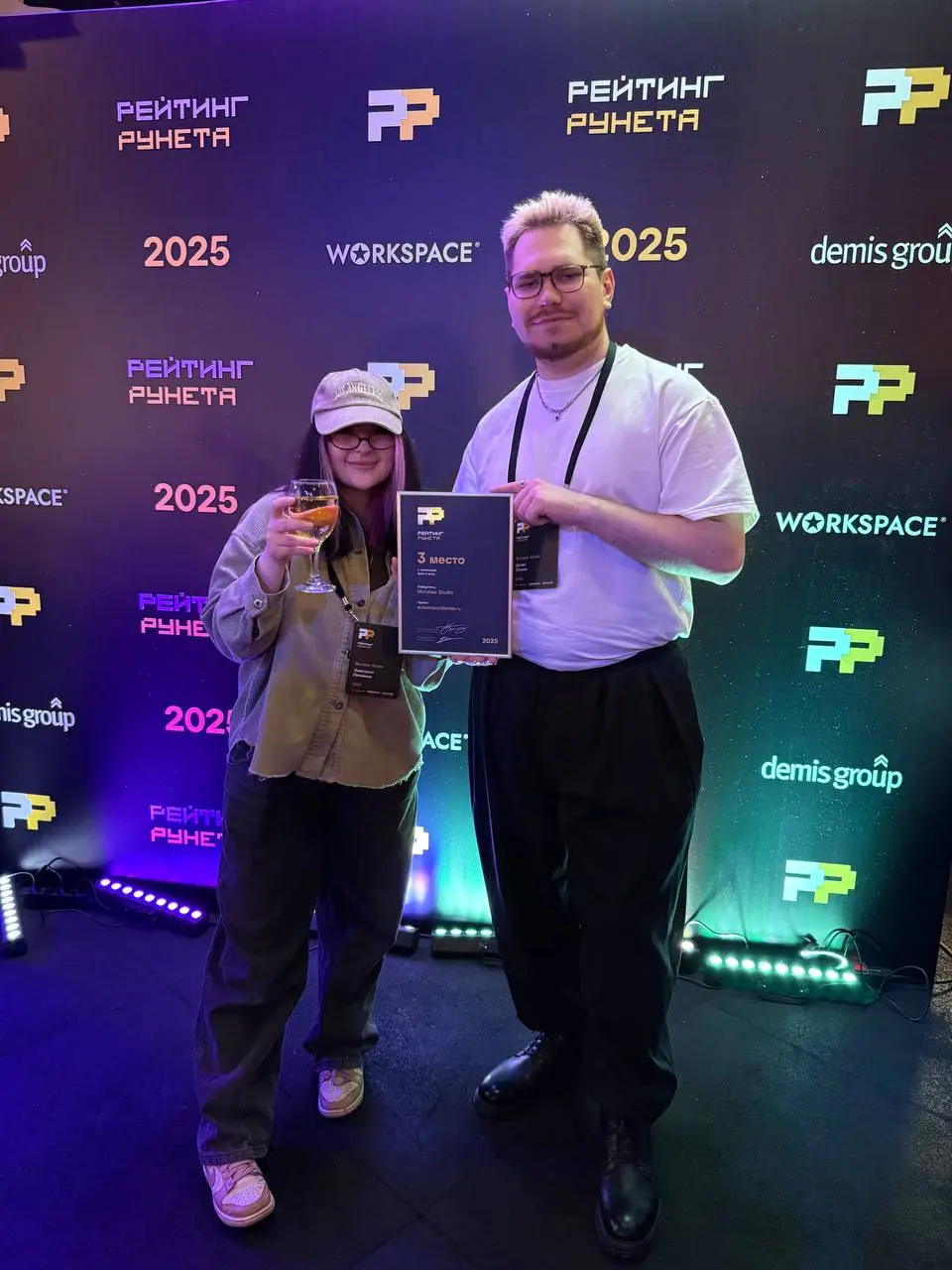 Вот и наша первая награда!
🔘 Мы заняли 3 место на конкурсе Рейтинга Рунета в категории авто и мото — https://autoexportkorea | Сетка — социальная сеть от hh.ru