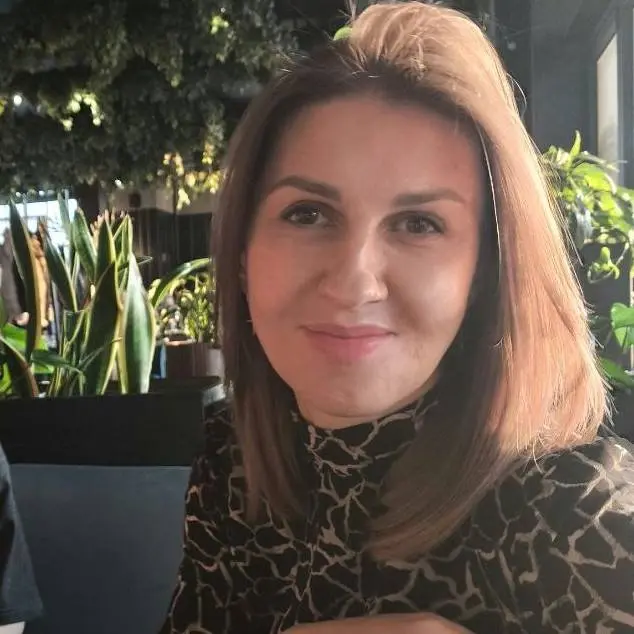 Елена Гор