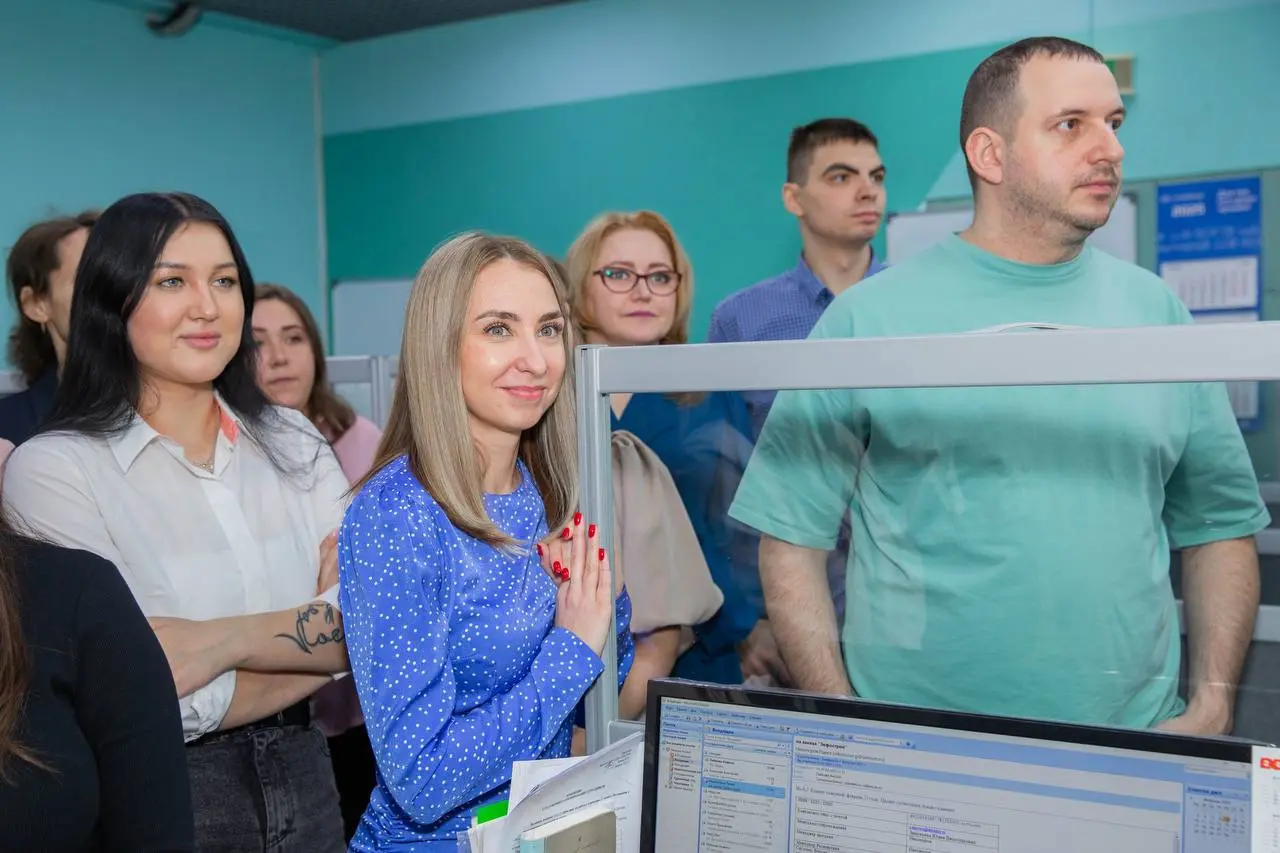 5 фактов, которые сделают вашу работу легче прямо сегодня 💻
1️⃣ Мозгу нужны паузы каждые 50 минут
Без них продуктивность падает вдвое. Поэтому маленький перерыв — не лень, а инвестиция | Сетка — социальная сеть от hh.ru