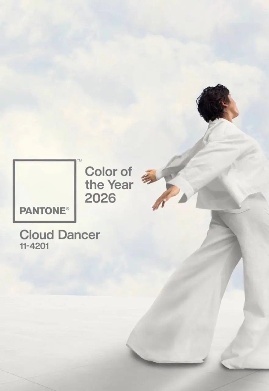 Институт Pantone объявил цвет 2026 года!
И это …. Белый!
Все в шоке, много вопросов будет ли этот цвет продавать? Он же базовый!?
Ещё как будет, он это делал всегда! | Сетка — социальная сеть от hh.ru