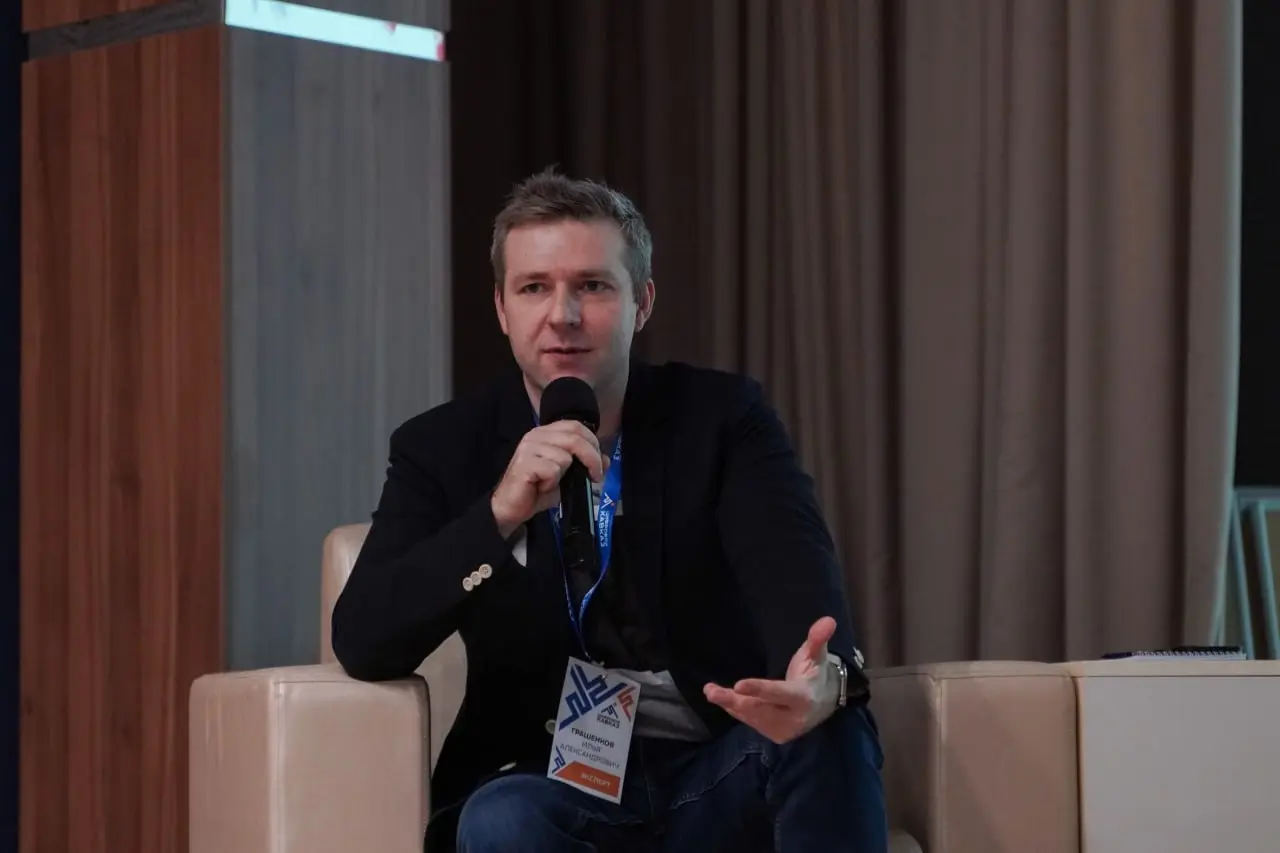 #Дагестан
Цифровая безопасность на Северном Кавказе — в фокусе внимания медиасообщества
В Дагестане прошел форум «Цифровой Кавказ», собравший более 80 представителей медиасообщества из регионов СКФО | Сетка — социальная сеть от hh.ru