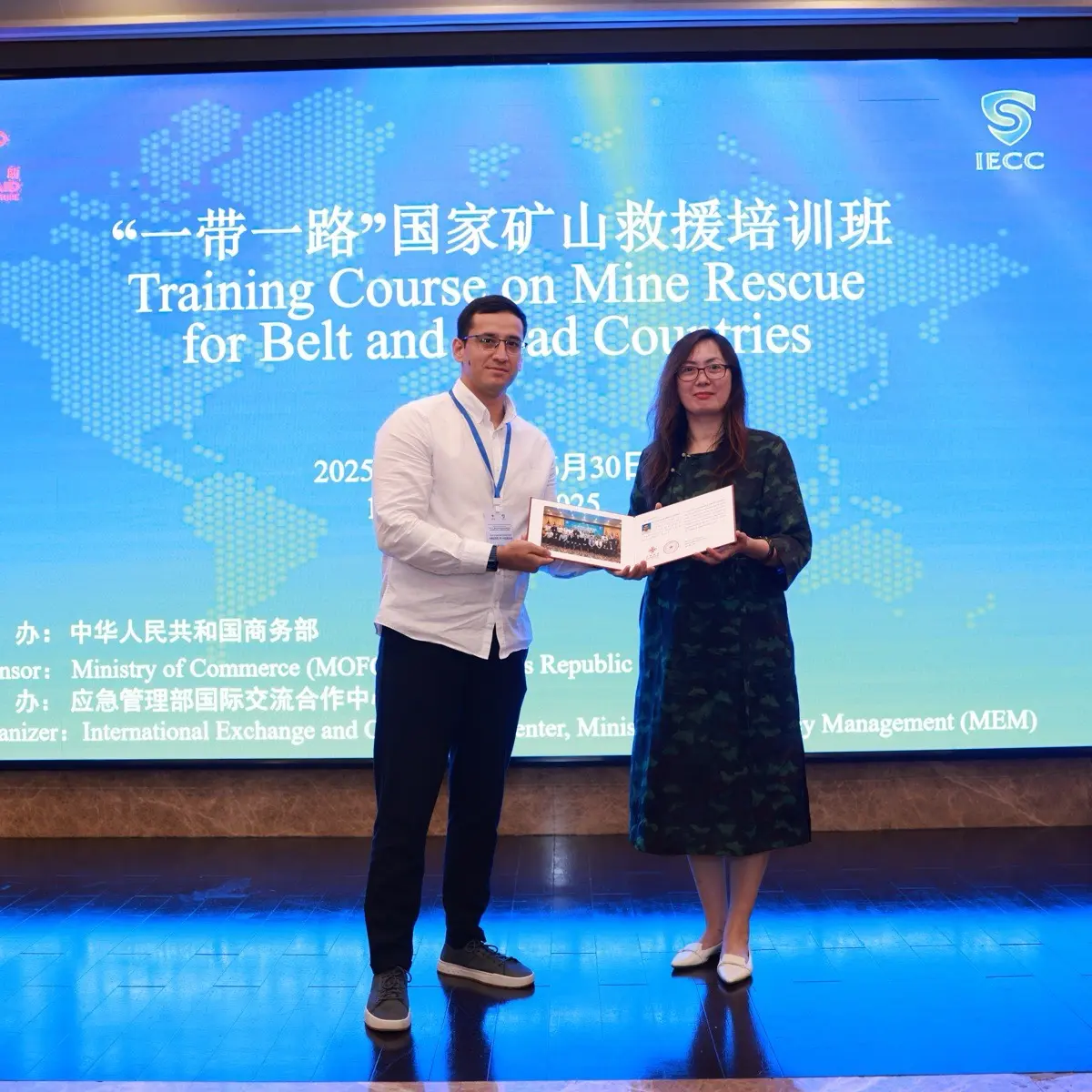 Камронбек Абдурашидов | Сетка — социальная сеть от hh.ru