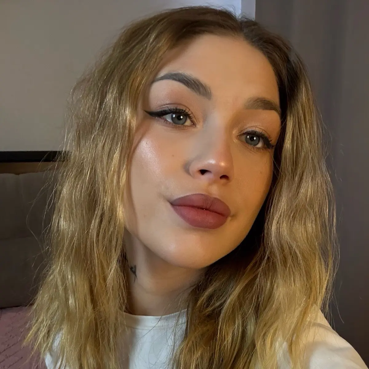 Анна Емельянова