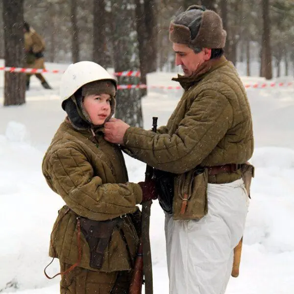 ❄️Историческая реконструкция «Солдаты Победы: зима 1941-го»
6 декабря в 16:00
Реконструкторы продемонстрируют военную экипировку, оружие, технику и тактики того времени, а также быт и повседневную жиз... | Сетка — социальная сеть от hh.ru