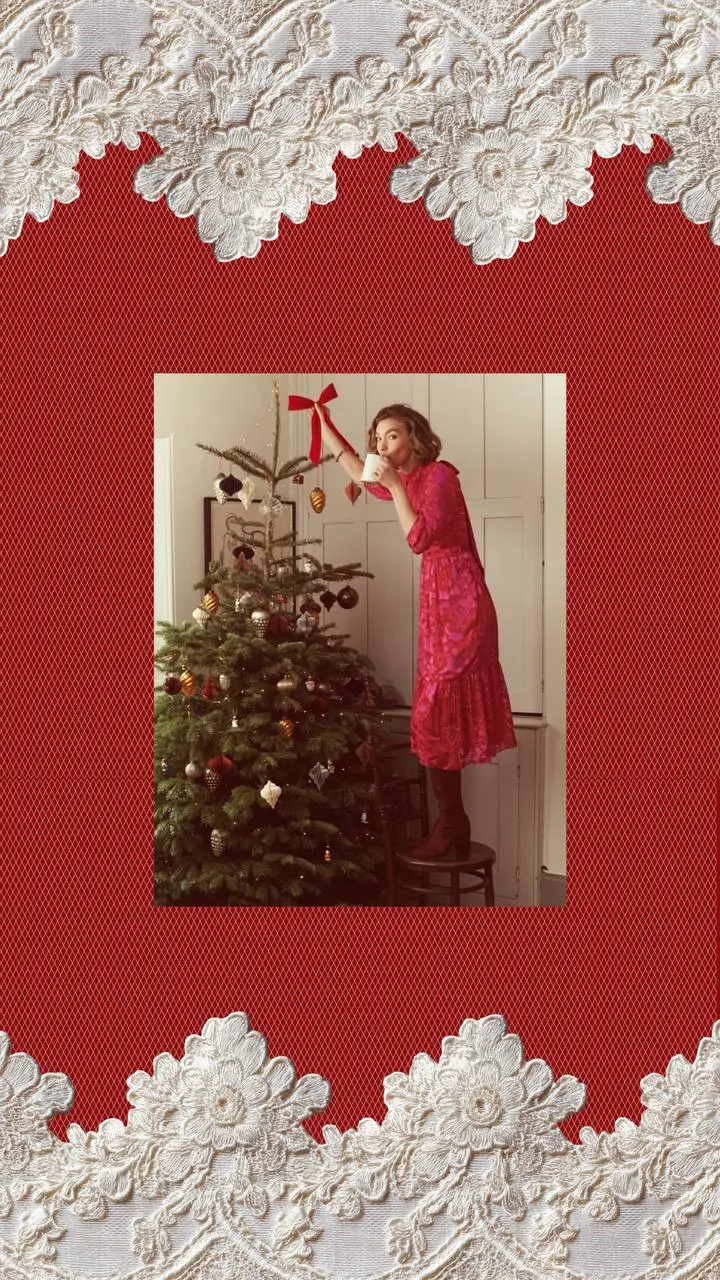 Новогодние и зимние фоны для сторис🎅🏻❄️
Ааааа, смотрите каких красавчиков нашла🤌🏻
Люблю шаблоны за их быстроту – скачал, вставил, выложил. Поэтому всегда стараюсь делать их максимально простыми | Сетка — социальная сеть от hh.ru