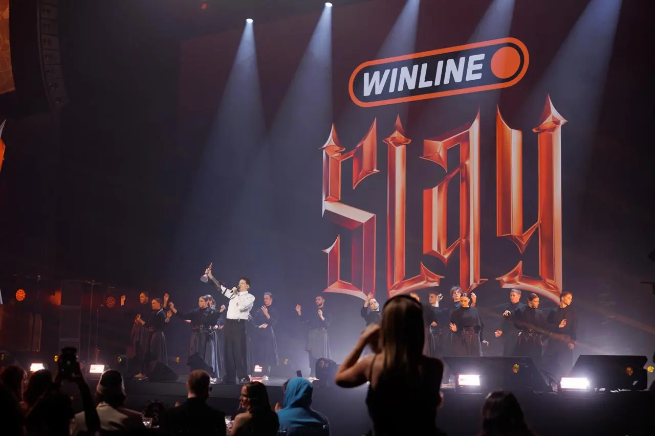 🤩 Премия SLAY от WINLINE — захват молодой аудитории!
БК провела 3-ю церемонию награждения ру-стримеров | Сетка — социальная сеть от hh.ru