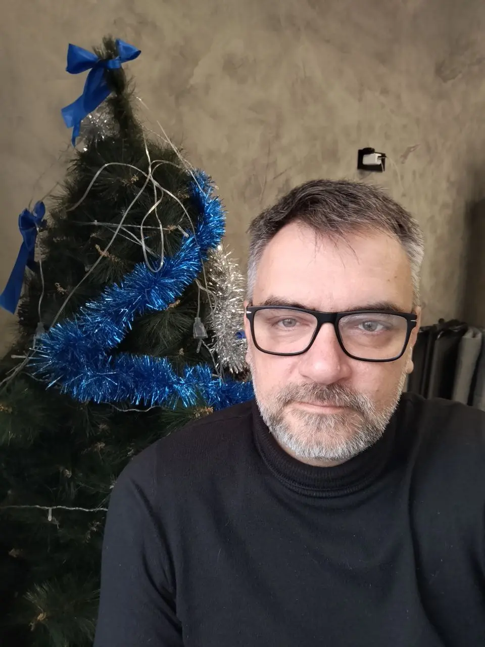 К работе готов. Доброе утро. Сегодня терапия, супервизия, группа, менторство😎 | Сетка — социальная сеть от hh.ru