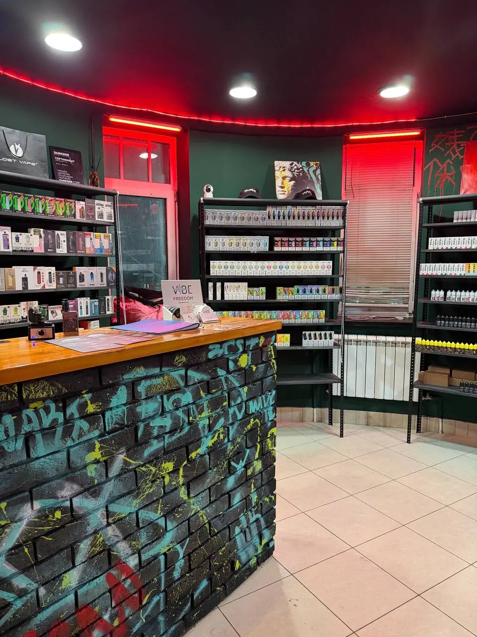 🔴Открытие нового магазина⚫️
Мы не можем больше это скрывать — Tuchka mode открывает свои двери☁️
Где ?

Вокзальная улица 3 (2 этаж, помещение 110)

Ждем наших гостей в новом магазине 😍 | Сетка — социальная сеть от hh.ru