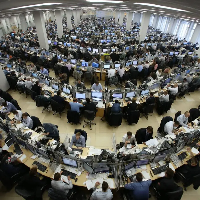 У вас раздут штат. 
Не «есть ощущение», не «коллеги жалуются на бюрократию», а вполне конкретная картина, которую можно описать в процентах — и уже одно это делает разговор неприятным | Сетка — социальная сеть от hh.ru