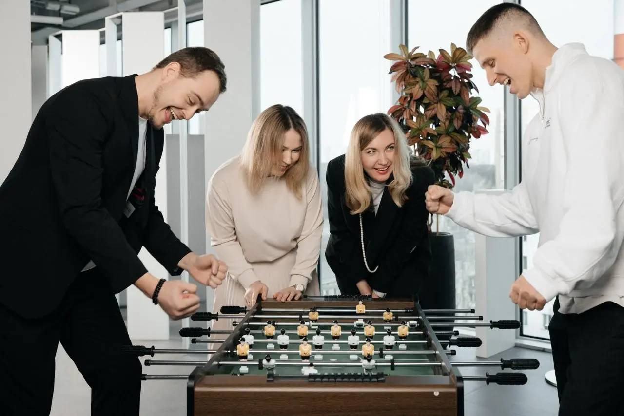 🚩8️⃣Media Instinct Group — агентство, где партнерство и аналитика растят бизнес
Сегодня мы расскажем про Media Instinct Group — рекламную группу, которая с 2007 года помогает клиентам увеличивать прод... | Сетка — социальная сеть от hh.ru