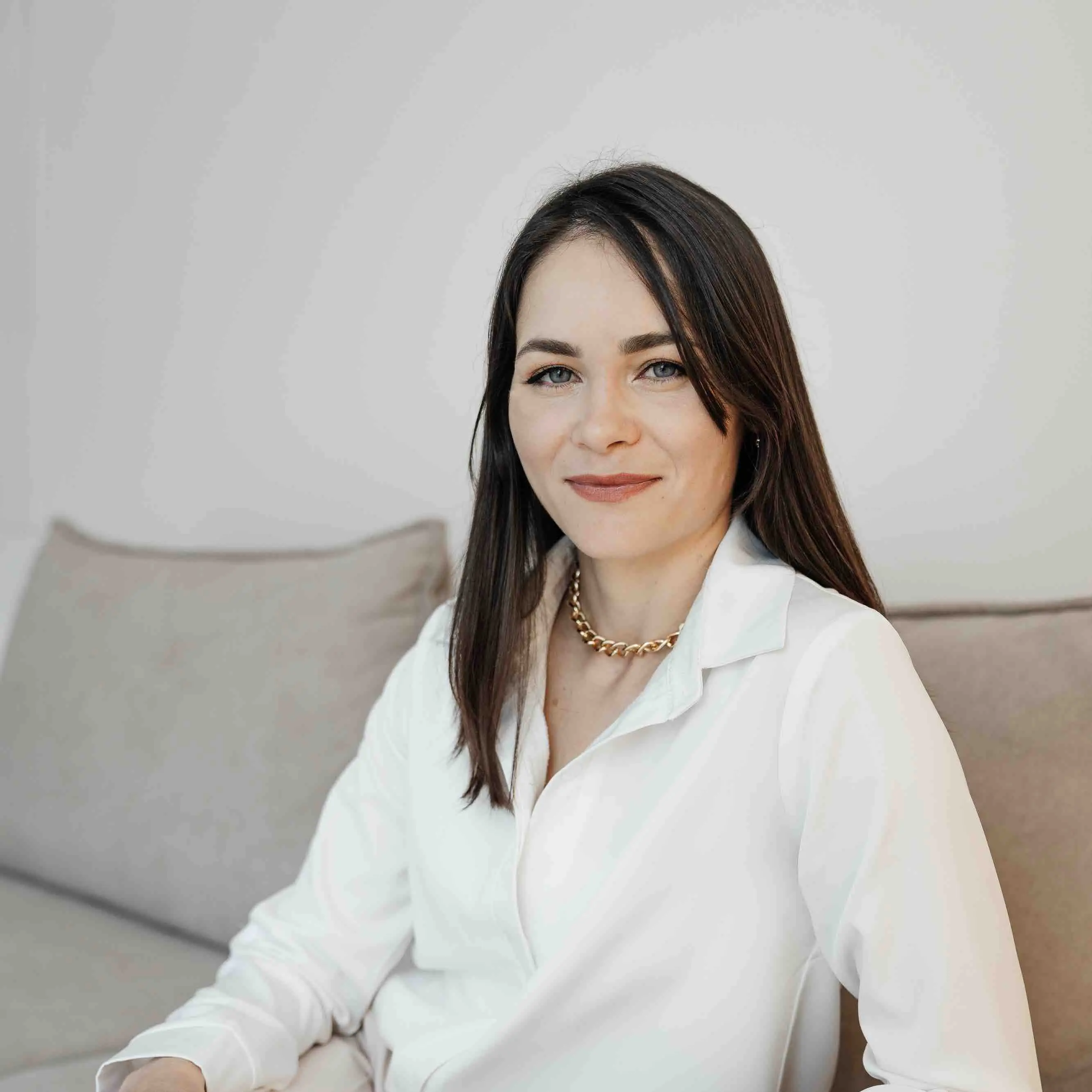 Анна Курова