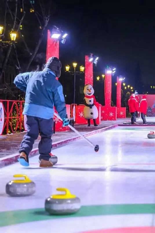 🥌Бесплатный кёрлинг от Московских сезонов
до 11 января
🎟️На дневную дорожку необходима регистрация
▫️В выходные вечером с 18:30 до 21:00 – без регистрации, по живой очереди
📍м. Площадь Ильича, ул | Сетка — социальная сеть от hh.ru