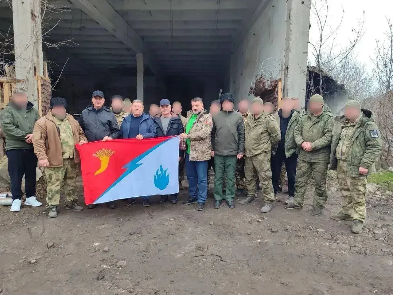 19-й гуманитарный конвой в этом году отправился к нашим защитникам из Изобильненского округа
Ставропольцы продолжают активно поддерживать земляков в зоне СВО | Сетка — социальная сеть от hh.ru
