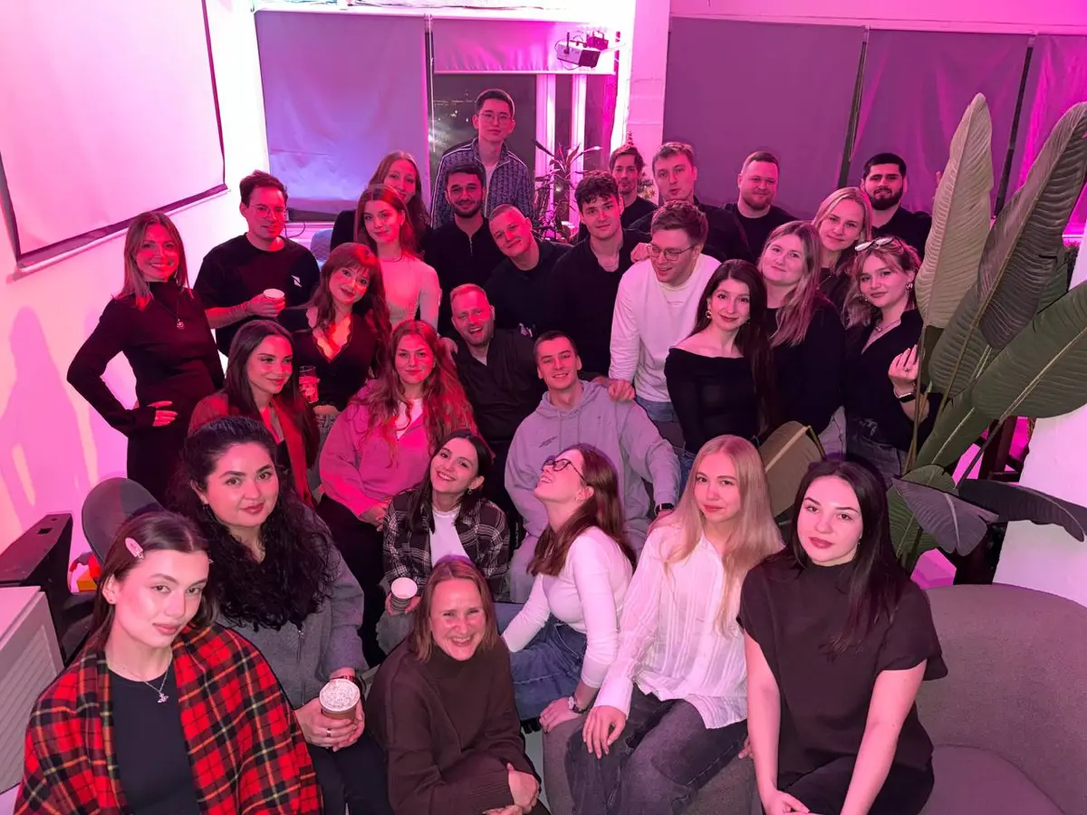 На выходных прошла встреча комьюнити на 40 человек 🥳 | Сетка — социальная сеть от hh.ru
