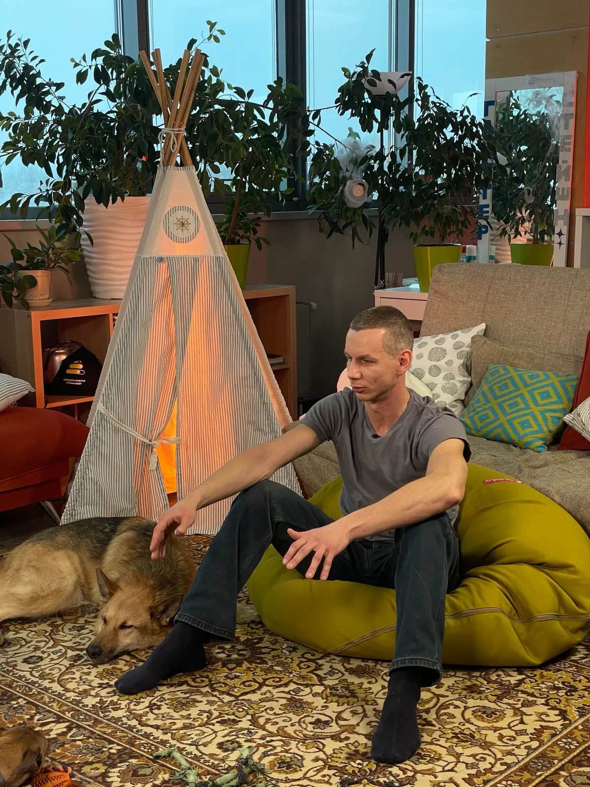 Съемка видео интервью и подкастов Екатеринбург | Сетка — социальная сеть от hh.ru