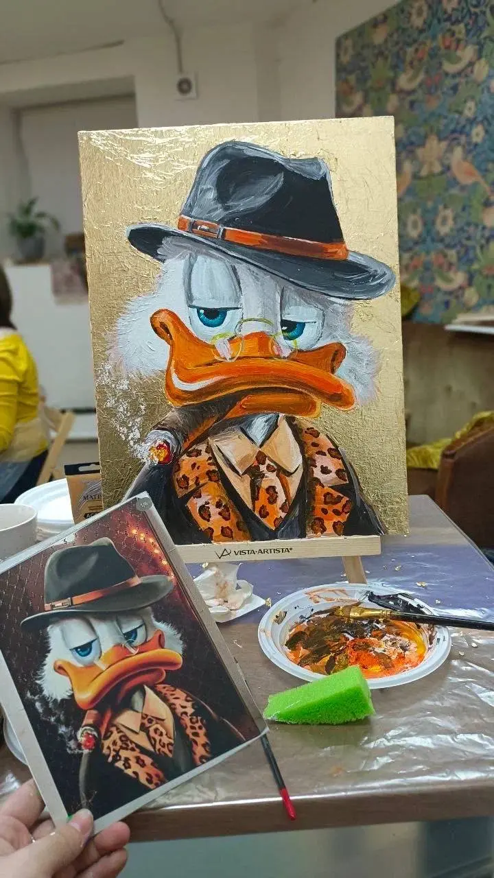 Ровно три года назад
На этих уток был бешенный спрос
И знаете 😄 всегда всем рассказываю , что этот магнит 🧲 для денег точно работает
В моем случае - 100 из 100 😄
После 50 Скруджа я уже сбилась … сколь... | Сетка — социальная сеть от hh.ru