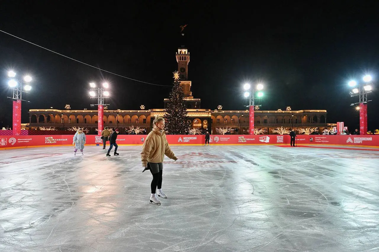 ⛸️Большой каток площадью 9000 м² появится в Москве
15 декабря
📍Северный речной вокзал
📲Подпишитесь на Вдвижении
#активныйотдых
В этом посте были ссылки, но мы их удалили по правилам Сетки | Сетка — социальная сеть от hh.ru