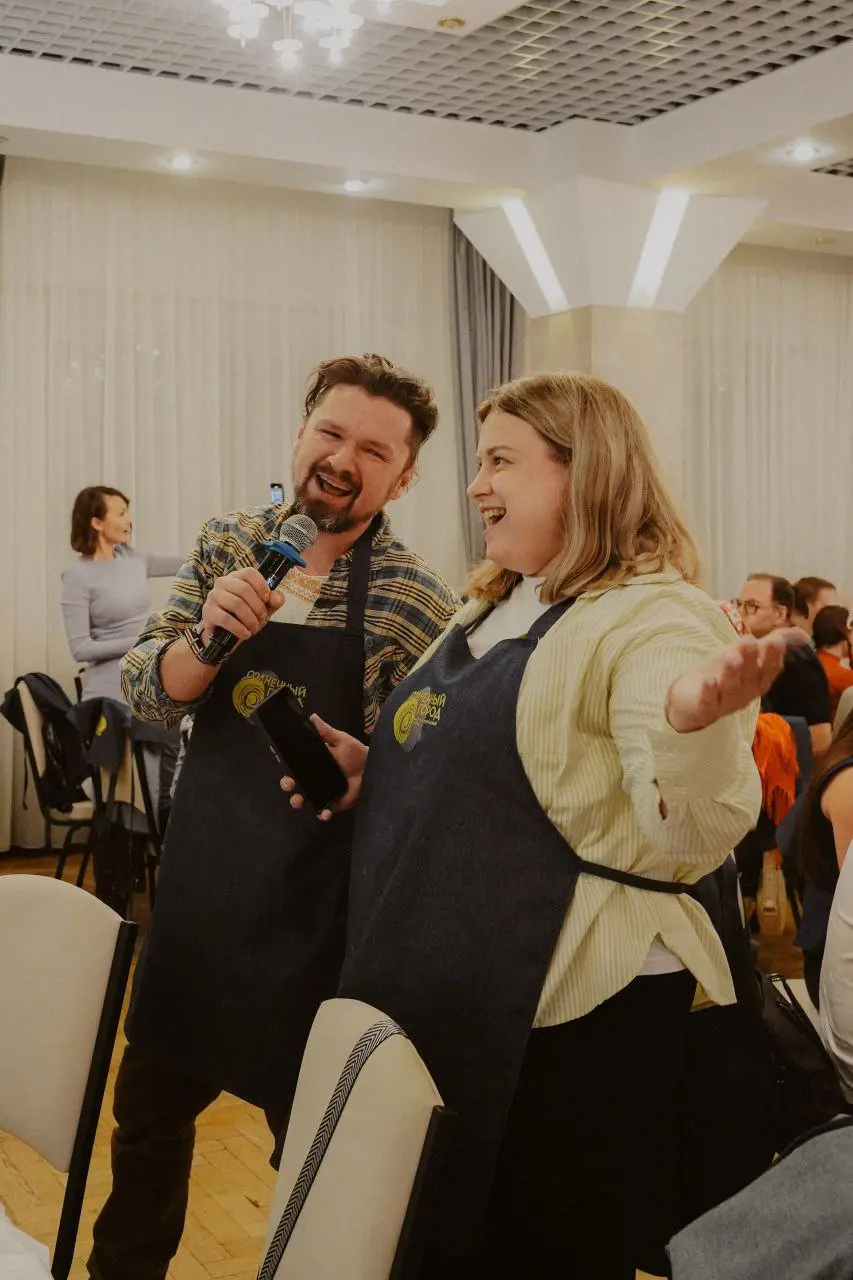 Рецепт доброго дела: «Сибирский Гурман» поддержал благотворительный фестиваль «Пельмени» ❤️
Мы верим, что настоящая команда — это не только общие рабочие задачи | Сетка — социальная сеть от hh.ru