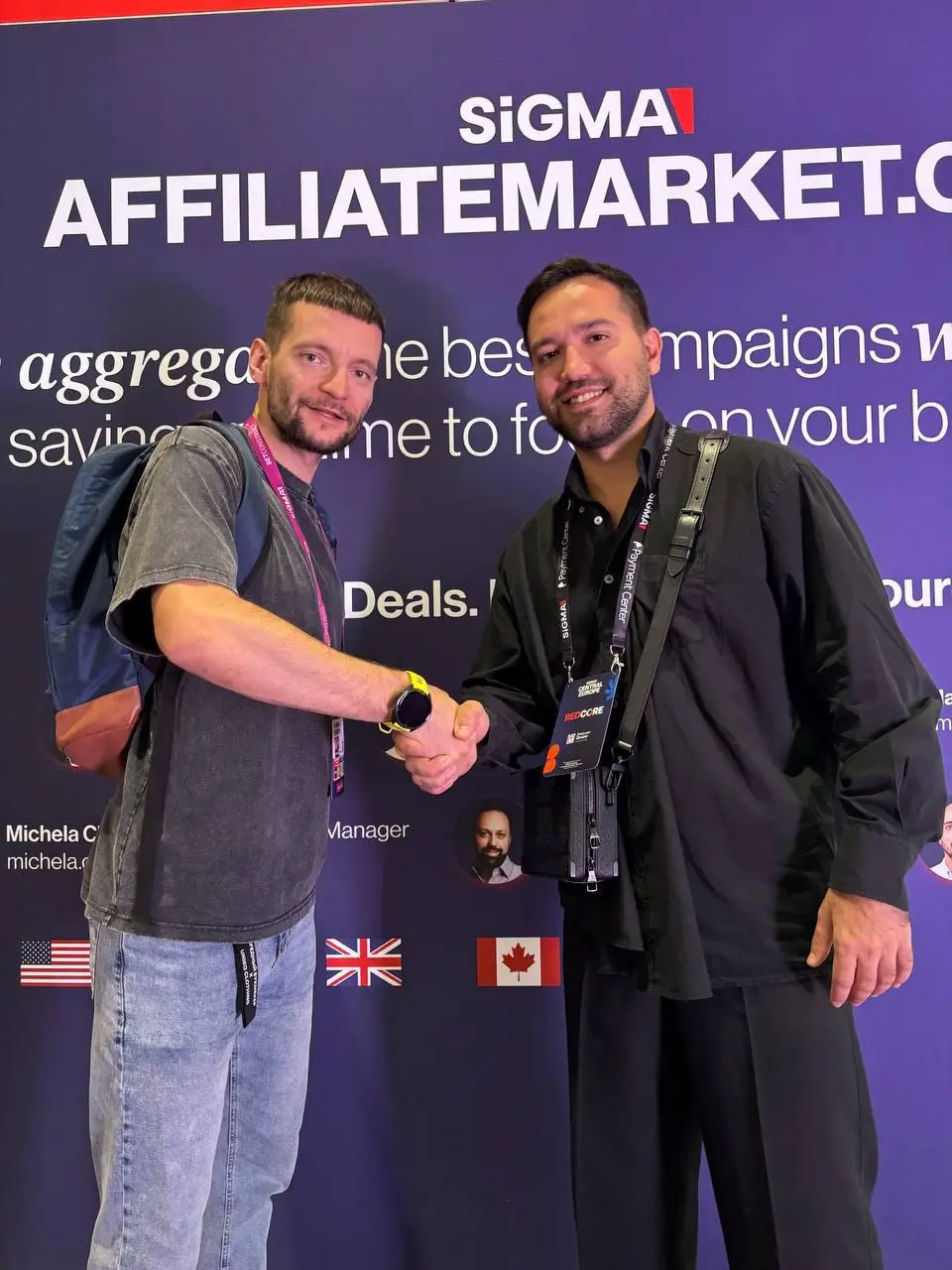 💣 Интервью с Ионом, CEO & Founder Onmyads!
Мы познакомились на SiGMA в Риме, а теперь обсудили, почему сейчас — лучше время лить трафик через Moloco.
Onmyads — официальный партнер Moloco Ads | Сетка — социальная сеть от hh.ru