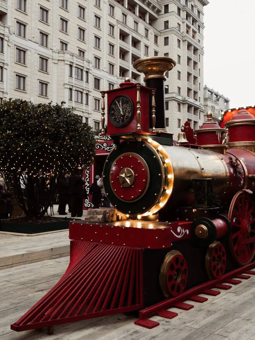 #афиша #среда #10декабря
📜Афиша мероприятий в Москве
на 10 декабря
Активный отдых:
▪️Бесплатное ретро-фото и катания на карусели
📍Площадь Революции
▪️Бесплатный кёрлинг от Московских сезонов 
📍м | Сетка — социальная сеть от hh.ru