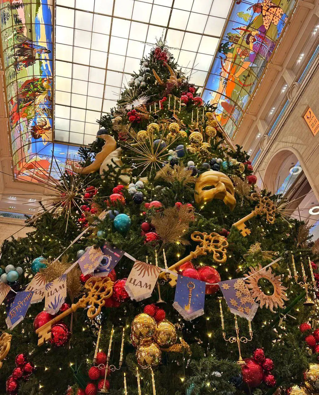 🎅🏼Встречи с Дедом Морозом и Снегурочкой в ЦДМ
Декабрь: 13-14, 20-21, 27-31 декабря с 14:00-20:00
Январь:
15-19, 22-26 января с 16:00-20:00📍Центральный детский магазин на Лубянке
📲Подпишитесь на Вдвиже... | Сетка — социальная сеть от hh.ru