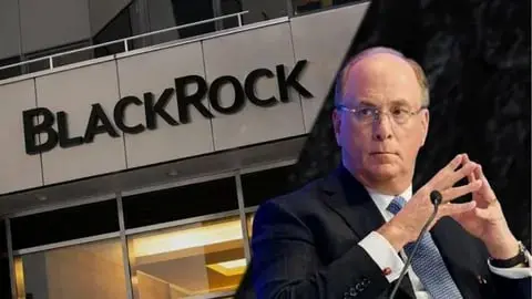💰🇺🇸Биткоин-ETF теперь являются основным источником дохода BlackRock, по словам руководителя
Спотовый биткоин-ETF IBIT, зарегистрированный в США и запущенный в январе 2024 года, за 341 день достиг акти... | Сетка — социальная сеть от hh.ru