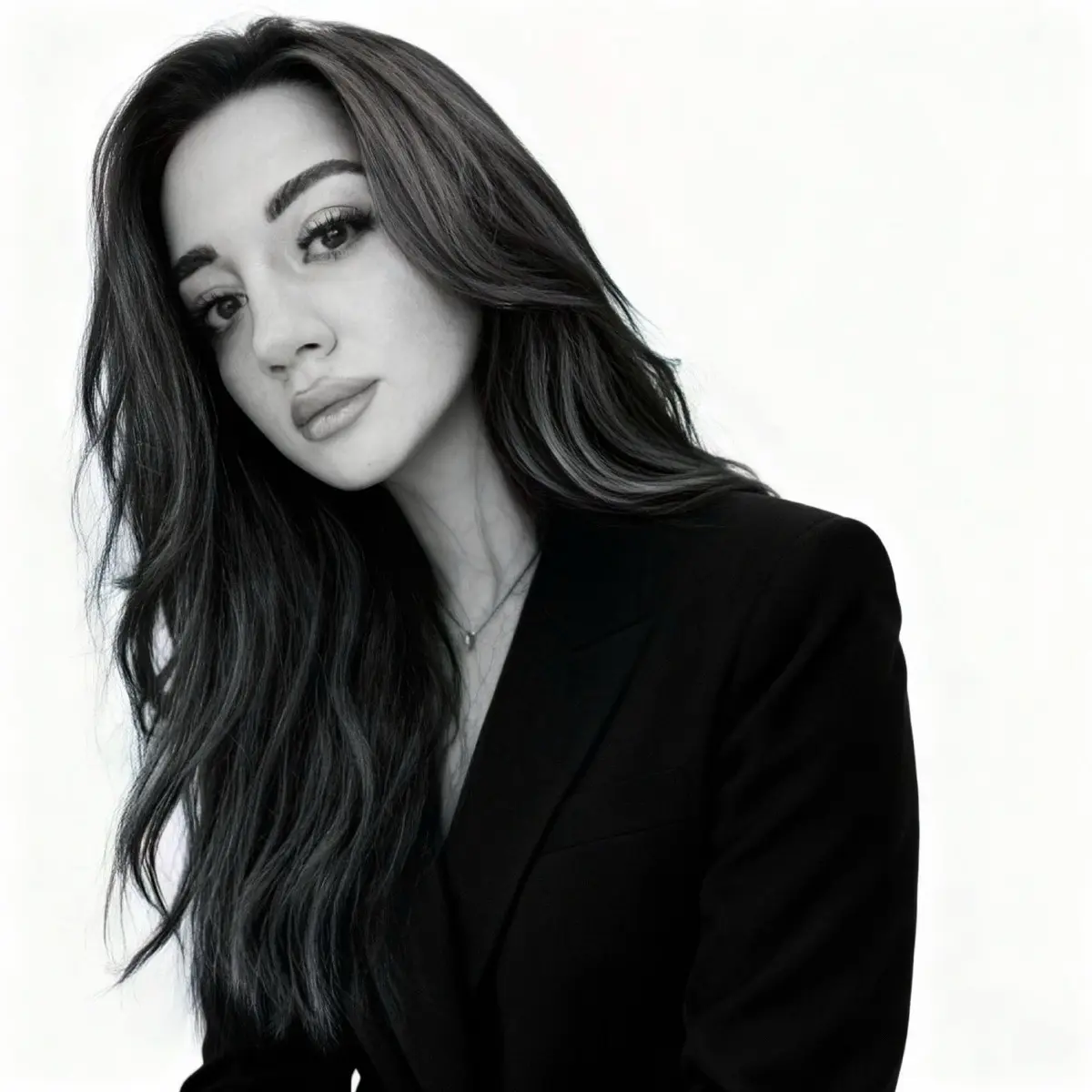 Асет Акаева