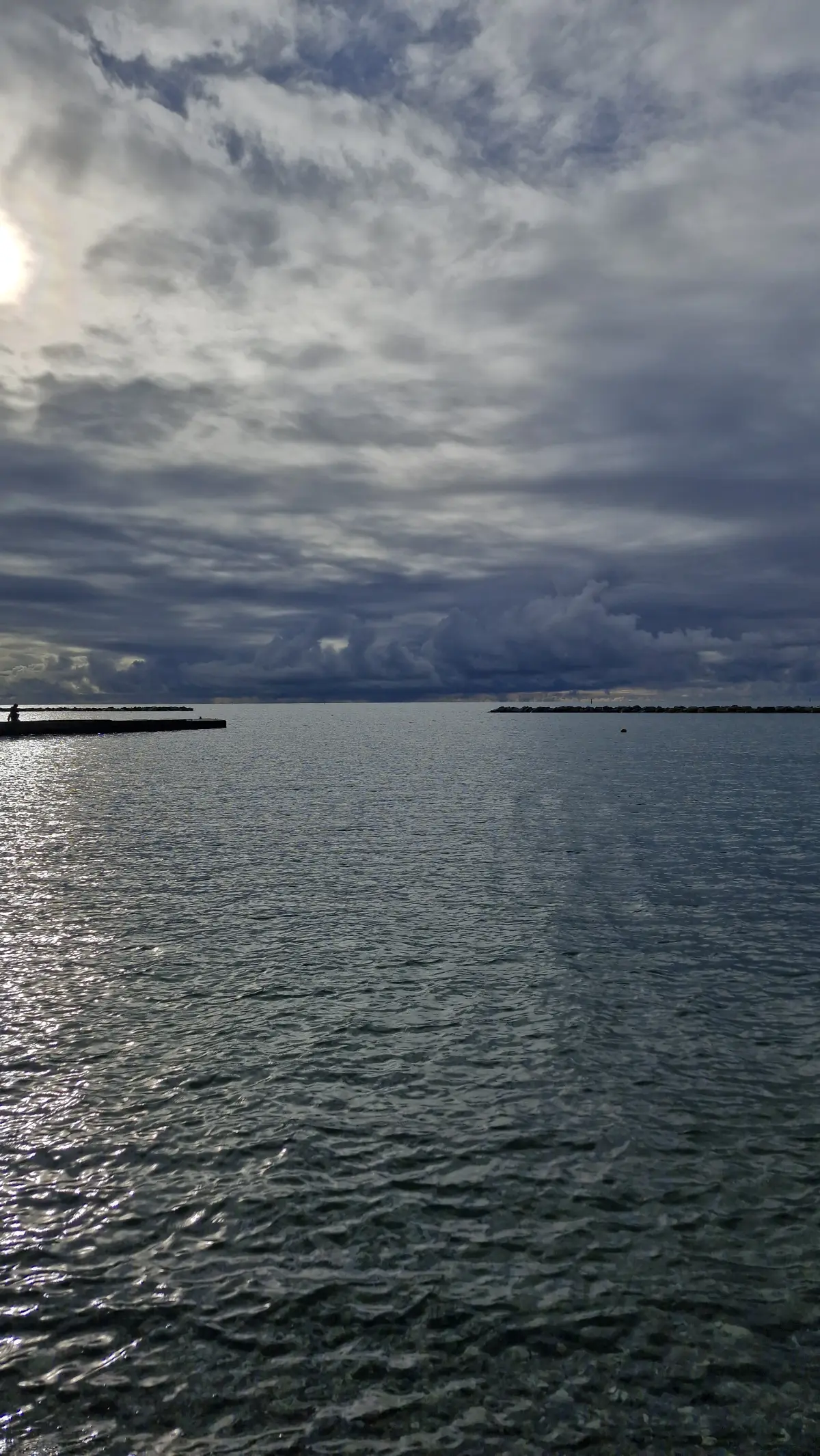 Декабрь уже без суеты 💙  
#декабрь #2025 | Сетка — социальная сеть от hh.ru