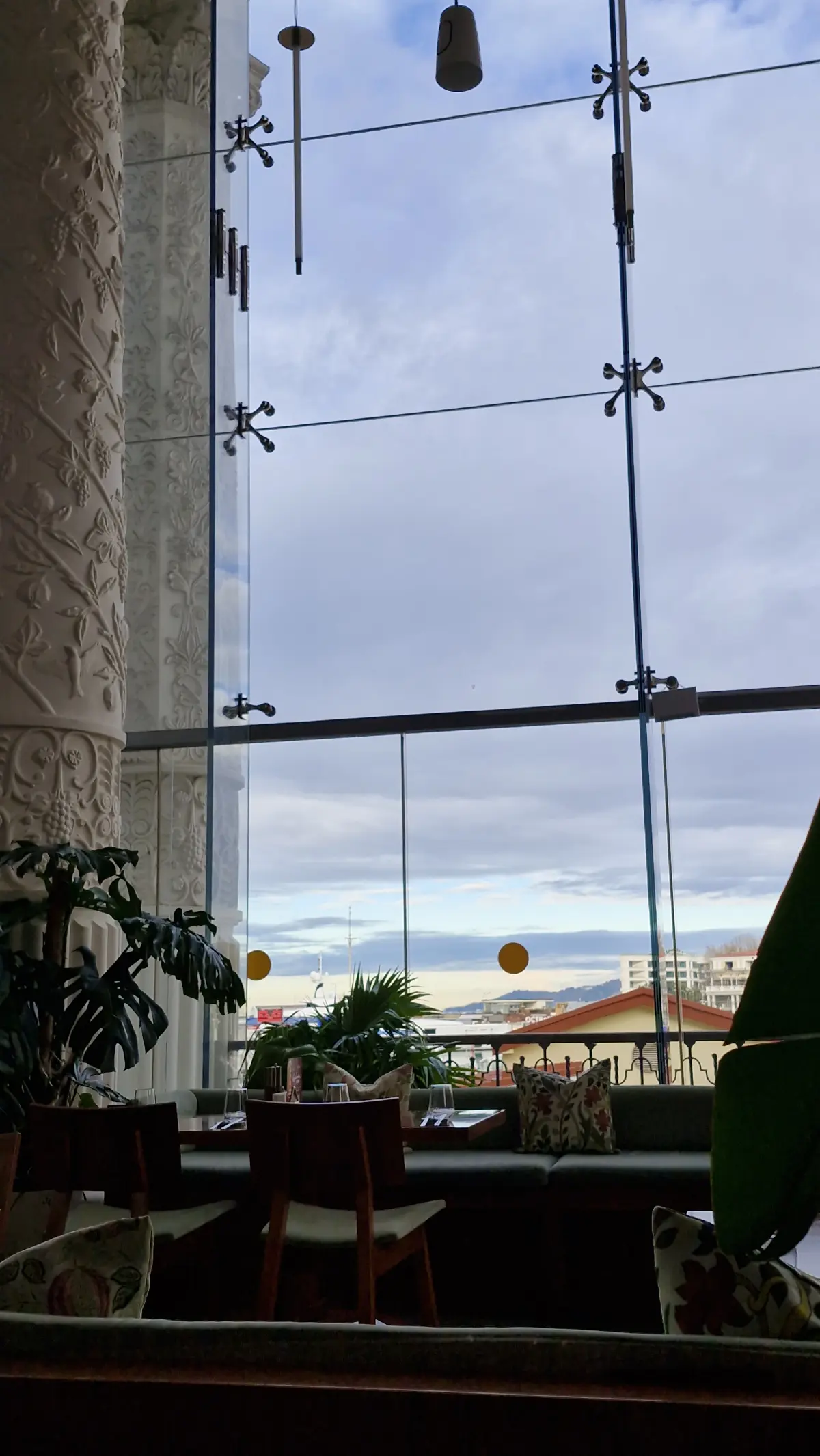 Декабрь уже без суеты 💙  
#декабрь #2025 | Сетка — социальная сеть от hh.ru