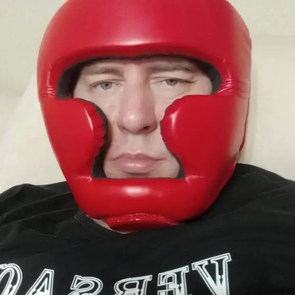 Андрей Попов