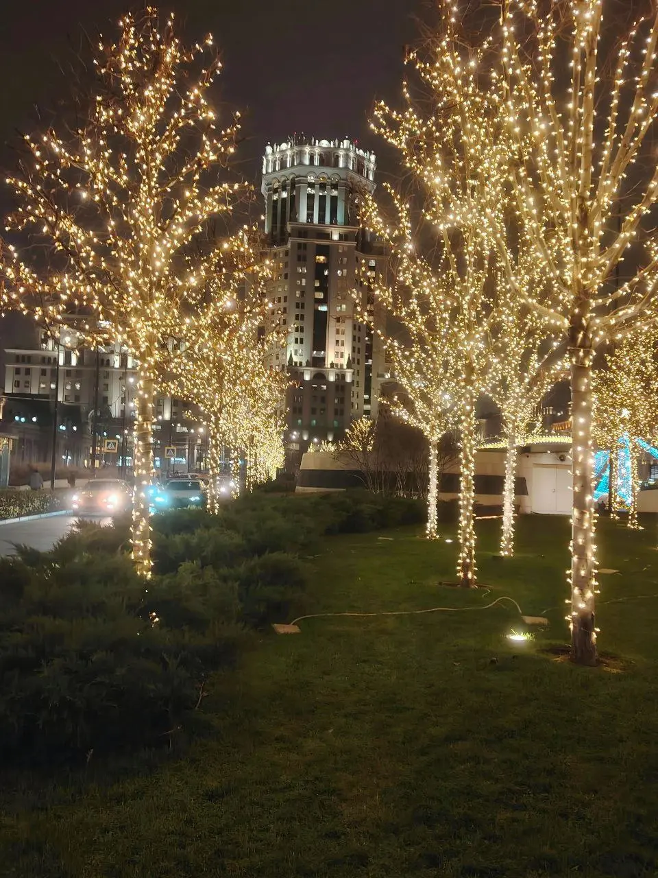 🎄Новогодние декорации на Павелецкой площади 
📲Подпишитесь на Вдвижении
#активныйотдых
В этом посте были ссылки, но мы их удалили по правилам Сетки | Сетка — социальная сеть от hh.ru