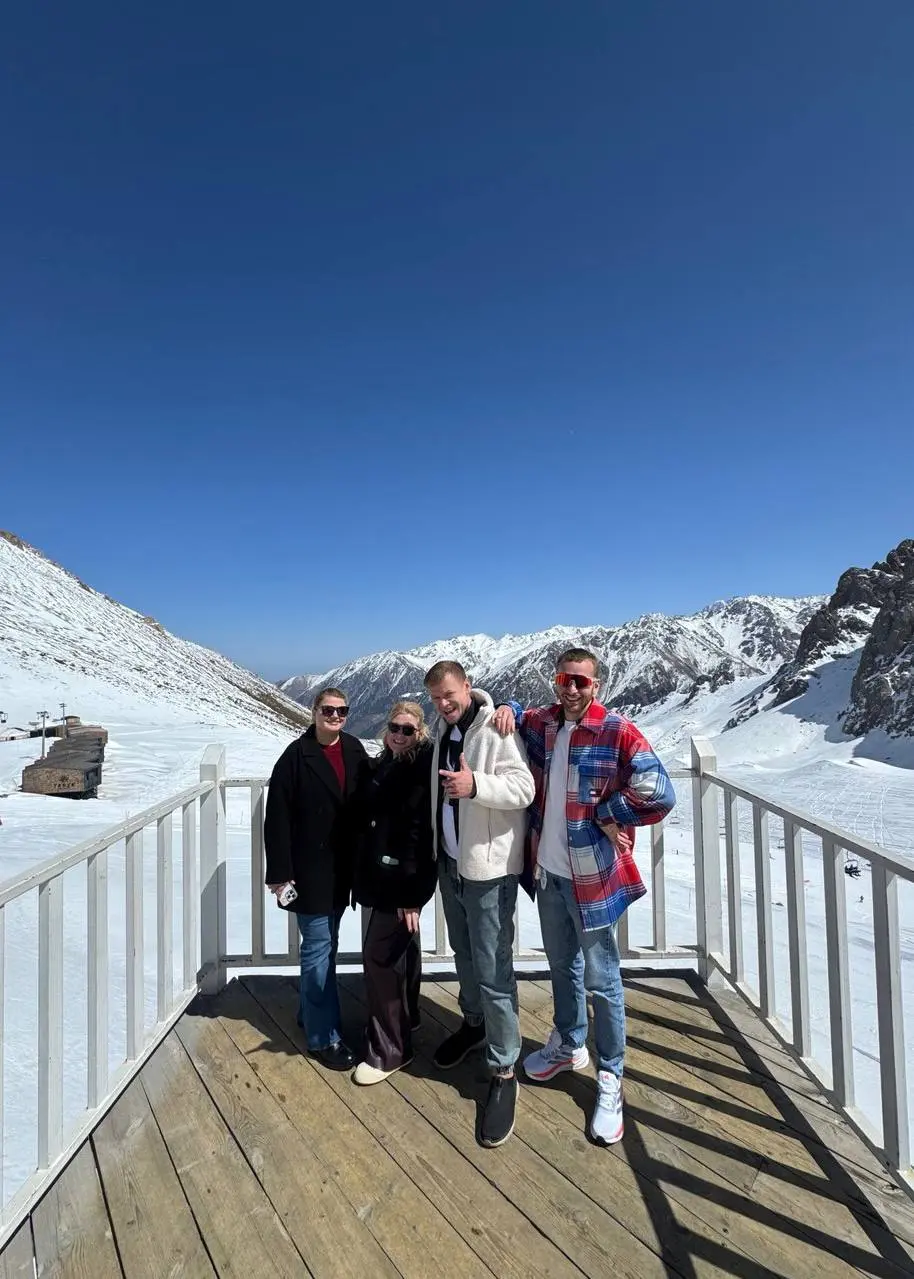 🏔️Есть у меня одна традиция: каждое 11 декабря отмечать постом про горы — Международный день гор | Сетка — социальная сеть от hh.ru