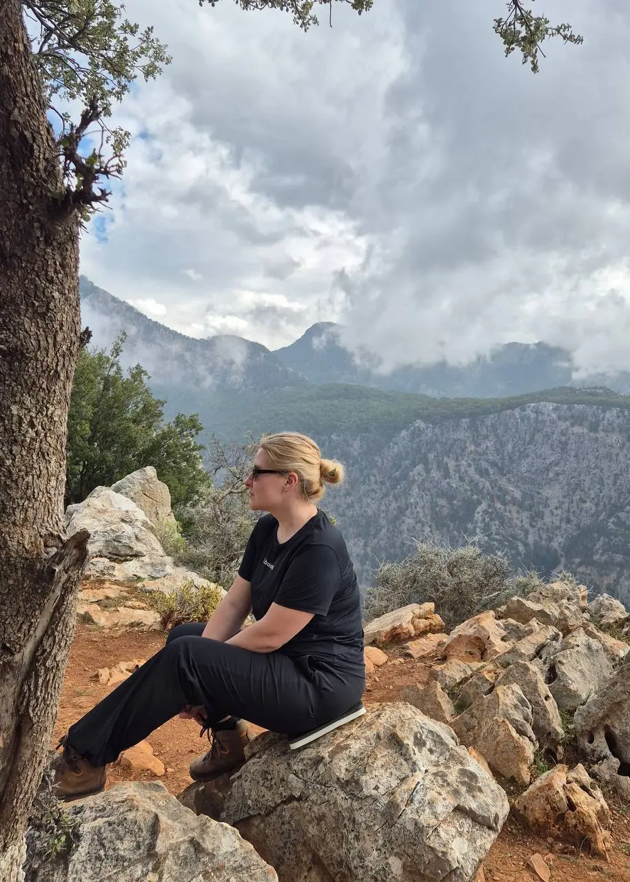 🏔️Есть у меня одна традиция: каждое 11 декабря отмечать постом про горы — Международный день гор | Сетка — социальная сеть от hh.ru