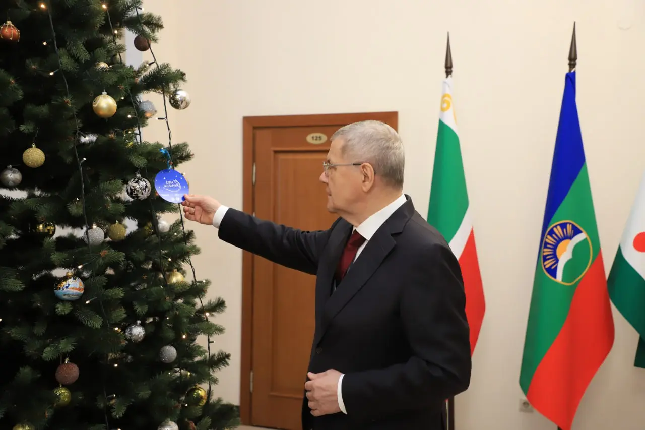 🛡 Сегодня в Пятигорске полномочный представитель Президента Российской Федерации в Северо-Кавказском федеральном округе Юрий Чайка дал традиционный старт проведению Всероссийской благотворительной акц... | Сетка — социальная сеть от hh.ru