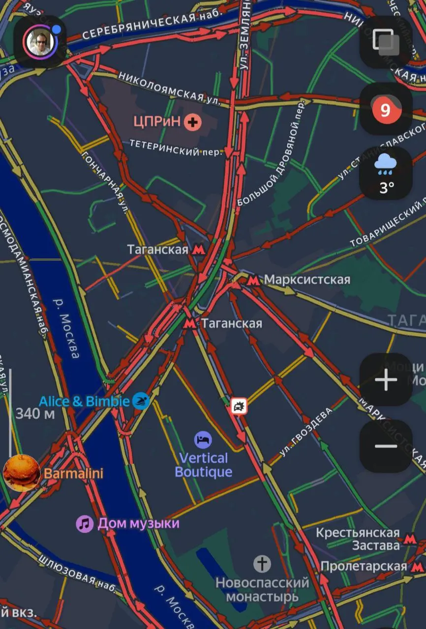 А что за жесть сегодня в Москве на дорогая творится, кто-то знает?? Все стоит, вооообще не двигаясь(( | Сетка — социальная сеть от hh.ru