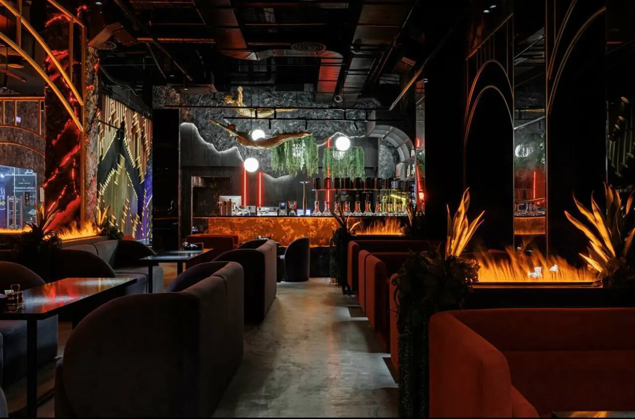 ✨ «Мята Lounge Mars»
🔎 Вакансия: ОФИЦИАНТ
🔥 Хочешь работать в атмосфере премиум-сервиса, любишь общение с гостями и хочешь развиваться? Присоединяйся к нашей команде!
⸻
💰 Оплата и бонусы
• Ставка 2500... | Сетка — социальная сеть от hh.ru
