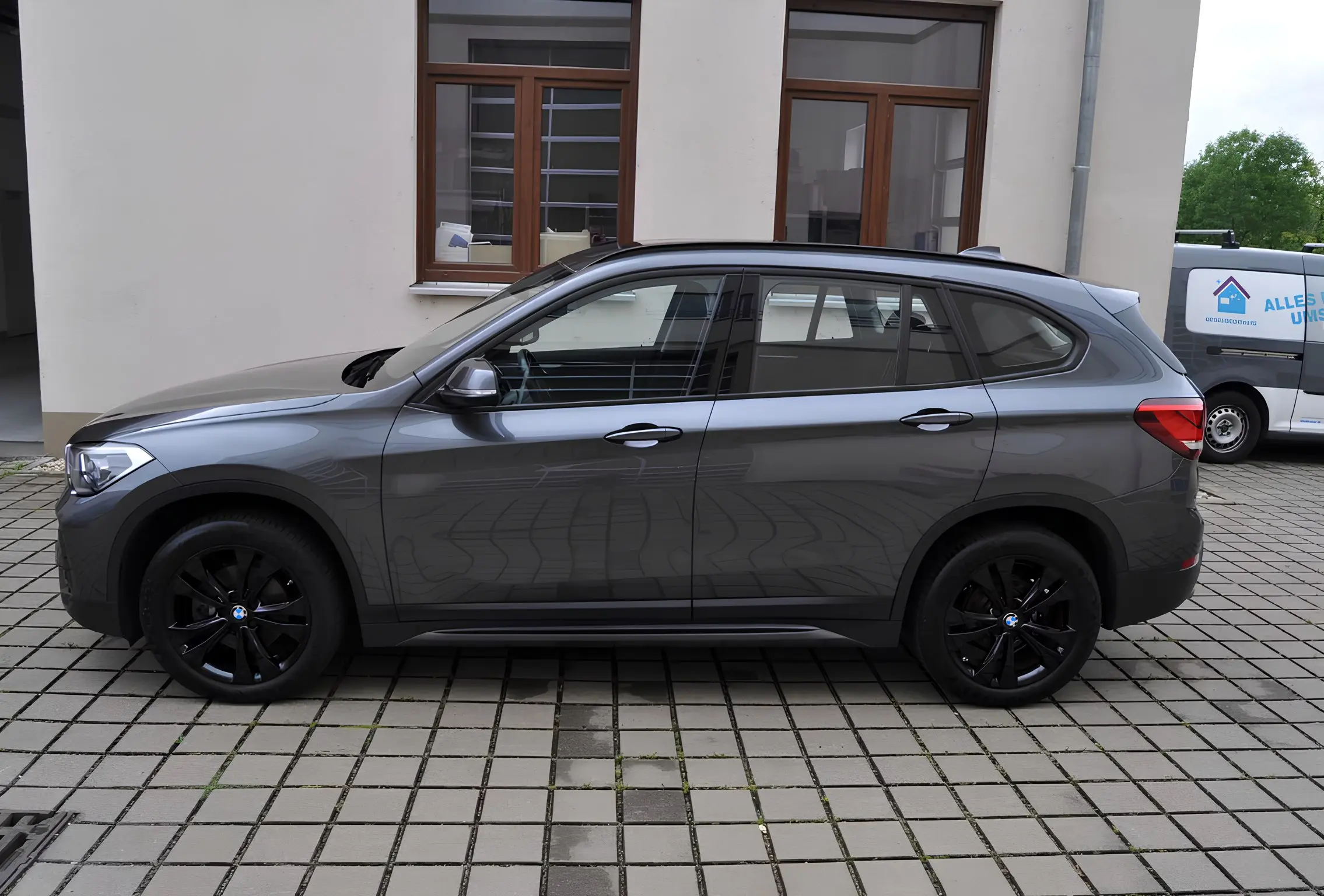 🚘BMW X1 sDrive18i SPORTLINE
2022 год • 39 950 км
Бензин 1.5 • 136 л.с | Сетка — социальная сеть от hh.ru