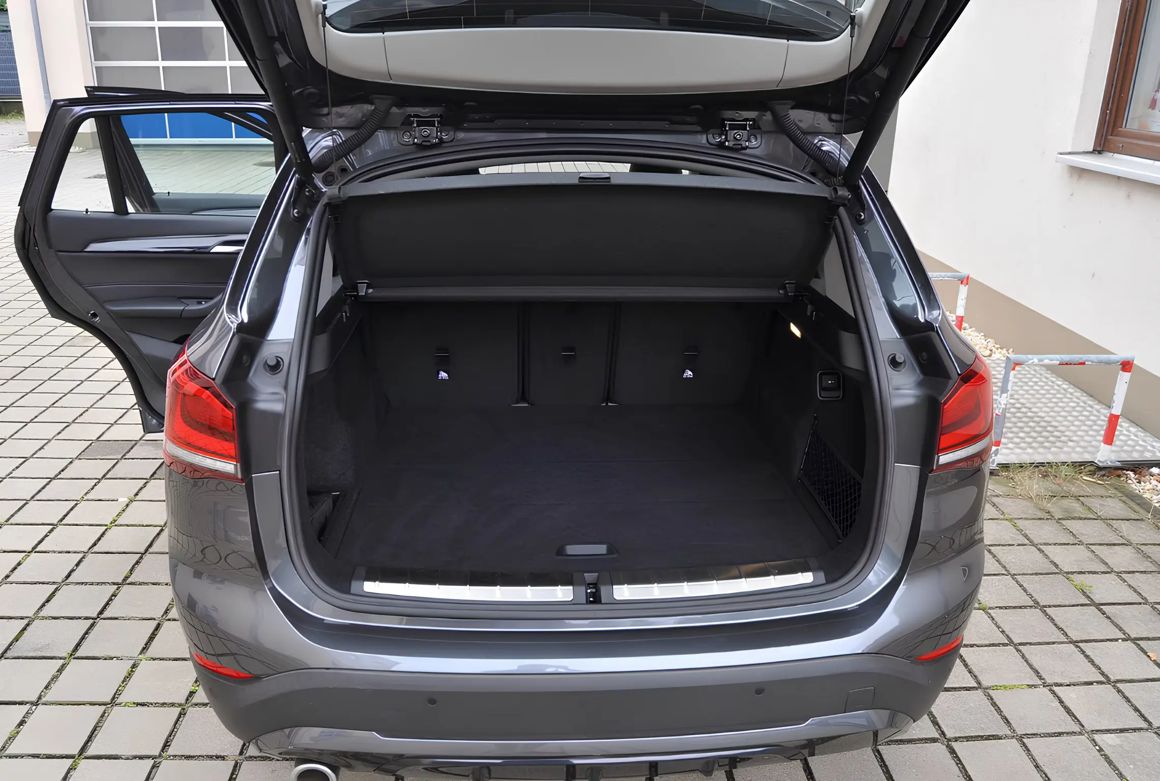 🚘BMW X1 sDrive18i SPORTLINE
2022 год • 39 950 км
Бензин 1.5 • 136 л.с | Сетка — социальная сеть от hh.ru