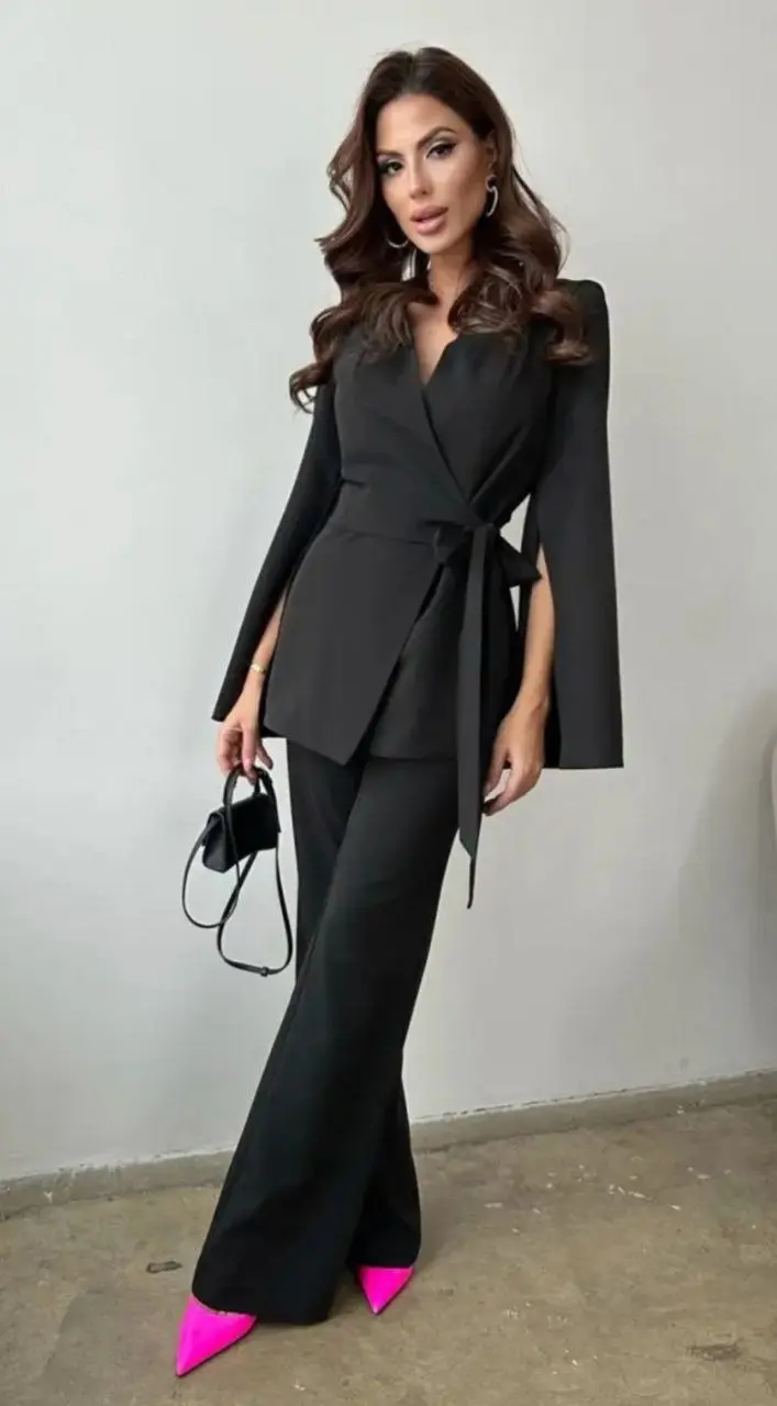 Подборка актуальных и стильных вечерних костюмов с WB🎄
Костюм - это лучшее вложение денег 🤩, потому как:
🎀 на основе костюма можно создать много интересных образов как с верхом, так и с низом
🎀 при по... | Сетка — социальная сеть от hh.ru