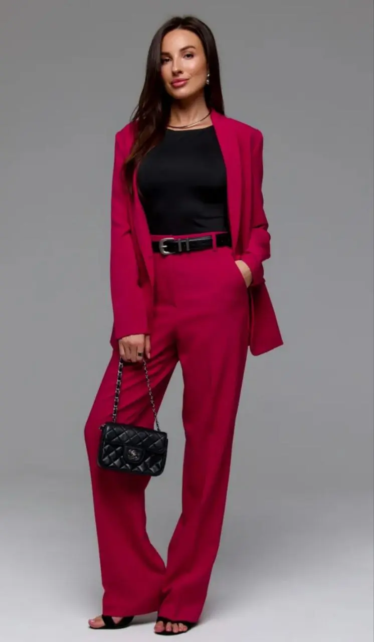 Подборка актуальных и стильных вечерних костюмов с WB🎄
Костюм - это лучшее вложение денег 🤩, потому как:
🎀 на основе костюма можно создать много интересных образов как с верхом, так и с низом
🎀 при по... | Сетка — социальная сеть от hh.ru