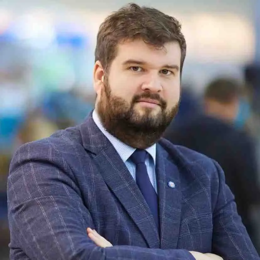 Дмитрий Манин