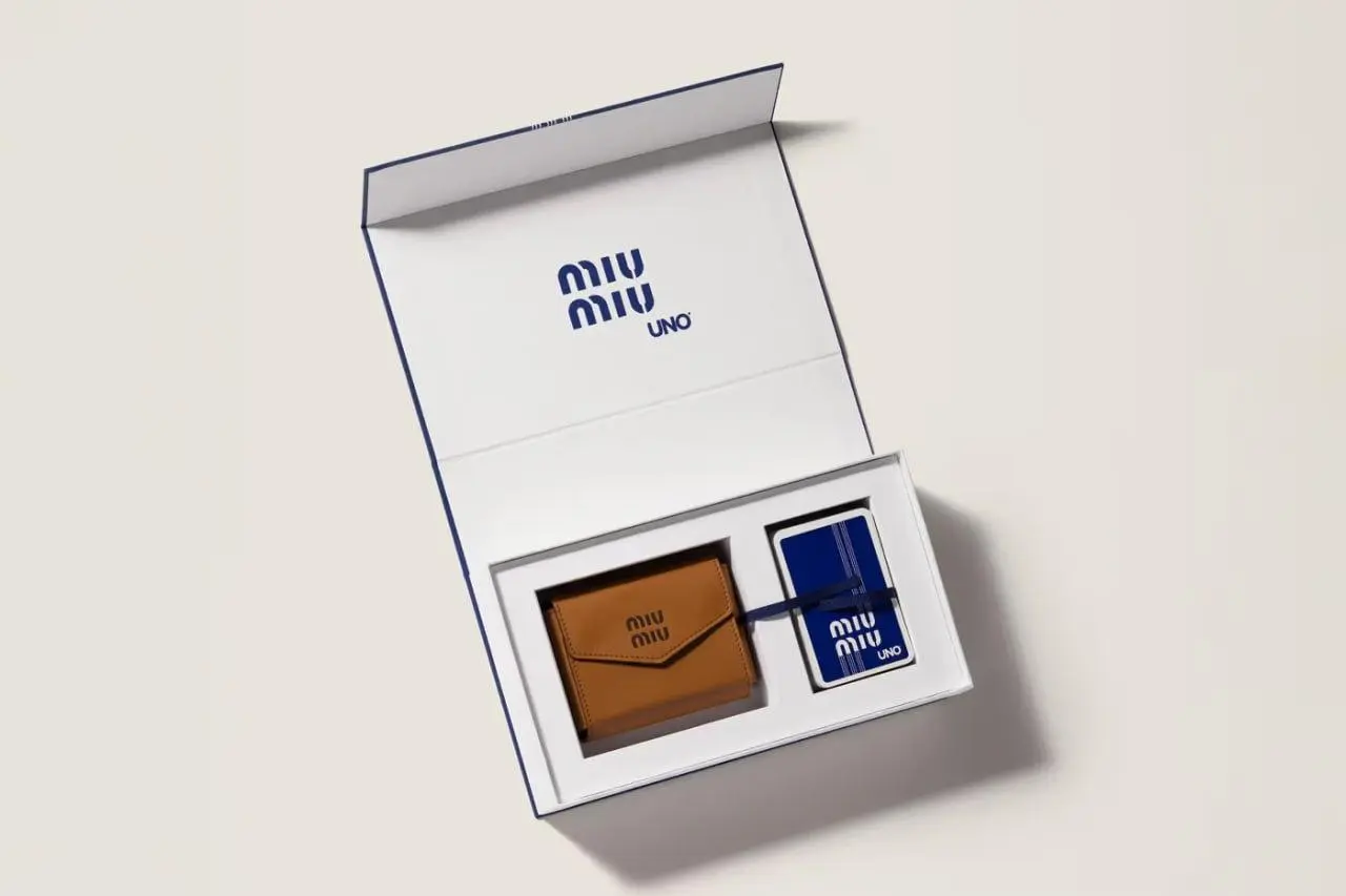 Богатые тоже пла… хотят играть (платят). Miu Miu объединили усилия с UNO и сделали лимитированную колоду за $600 (≈47 000₽) | Сетка — социальная сеть от hh.ru