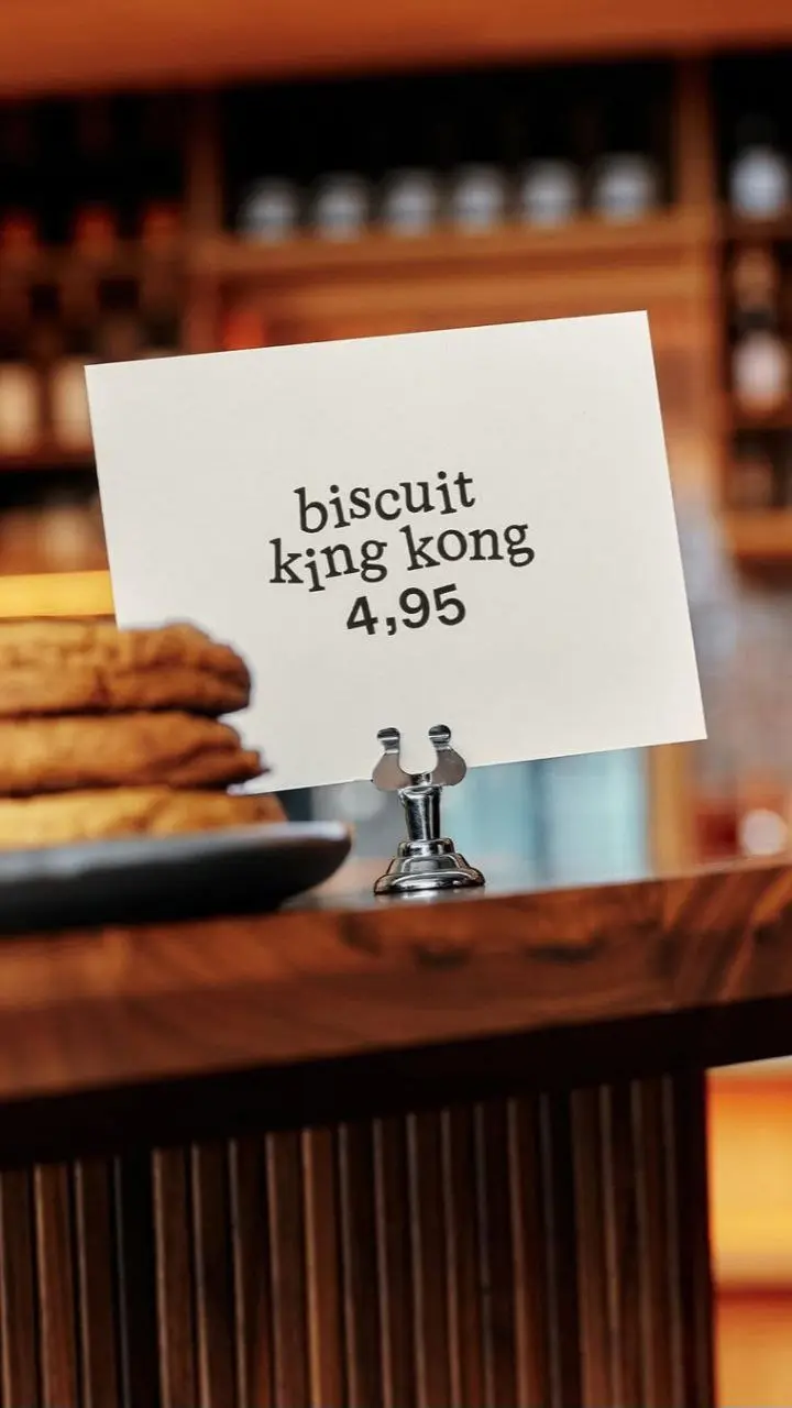 Давно не было пополнения в рубрике #HoReCa@BrandGuysClub, а тем временем брендинг ресторанов, кафе, пекарен, отелей, курортов и других игроков индустрии гостеприимства — то, что меня невероятно завора... | Сетка — социальная сеть от hh.ru