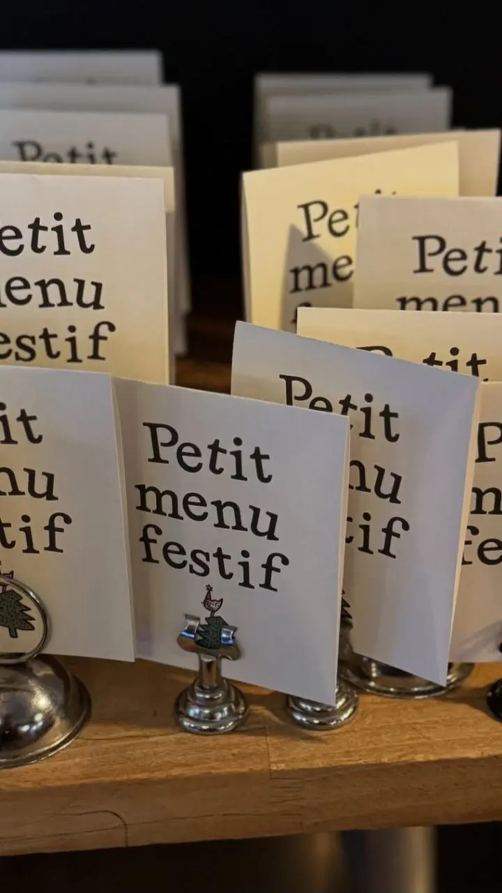 Давно не было пополнения в рубрике #HoReCa@BrandGuysClub, а тем временем брендинг ресторанов, кафе, пекарен, отелей, курортов и других игроков индустрии гостеприимства — то, что меня невероятно завора... | Сетка — социальная сеть от hh.ru