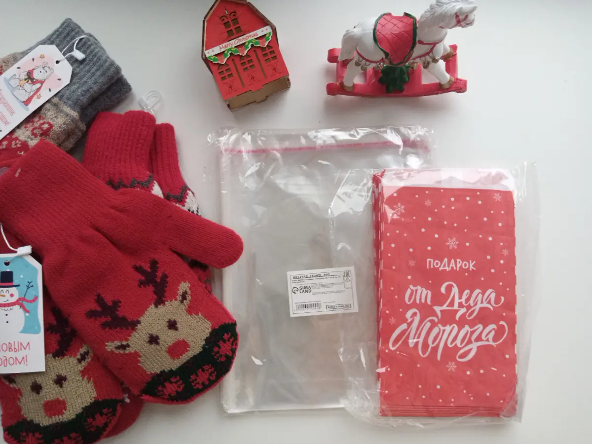 Коллеги, продаю небольшую партию новогодних варежек ❄☃️ | Сетка — социальная сеть от hh.ru