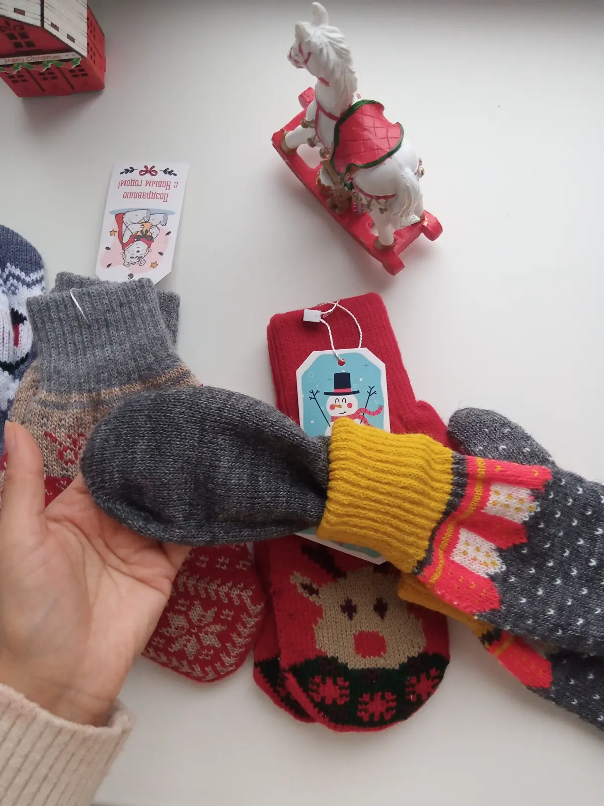 Коллеги, продаю небольшую партию новогодних варежек ❄☃️ | Сетка — социальная сеть от hh.ru