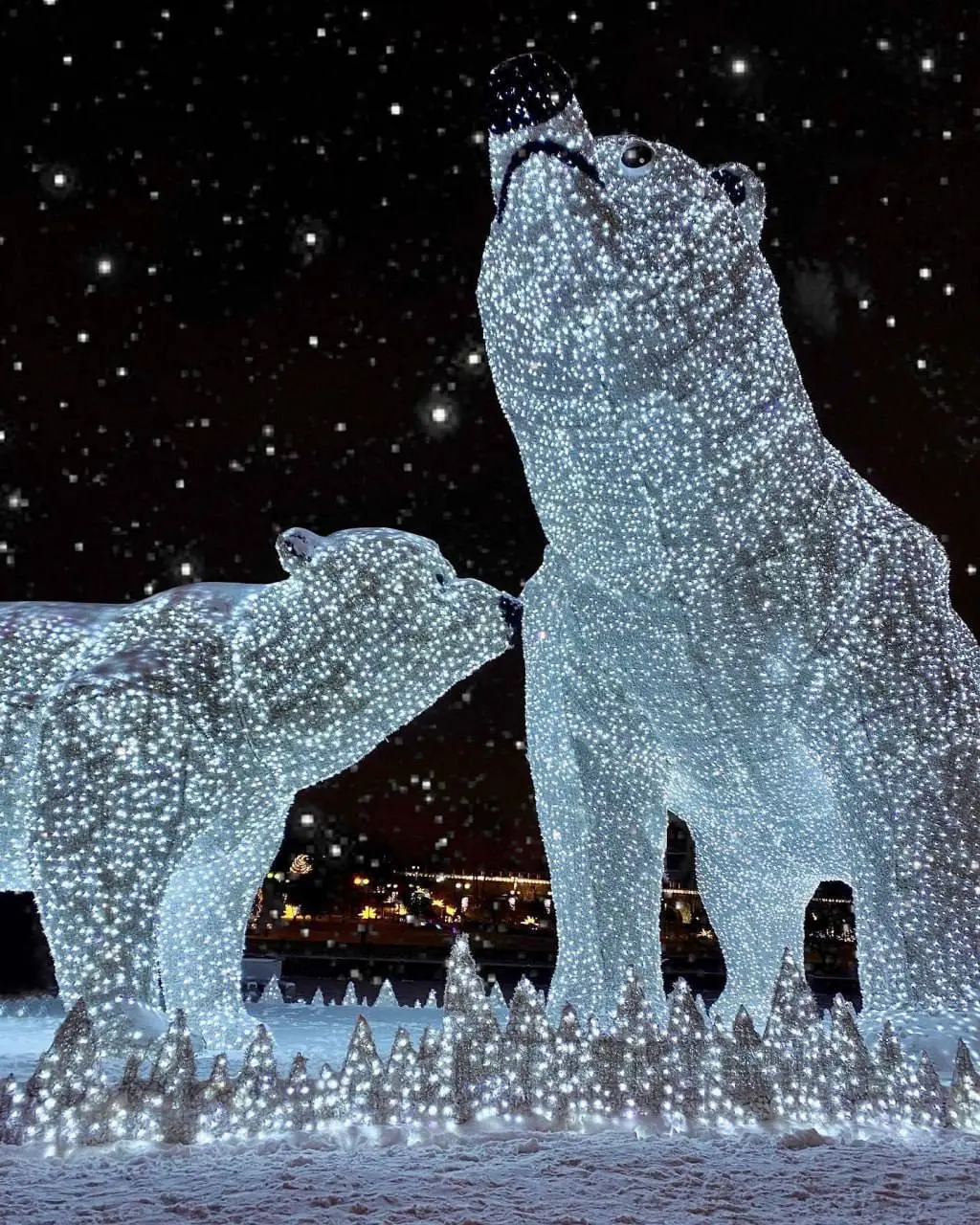 🐻‍❄️Белые медведи в Москве
круглосуточно
Огромные сияющие белые медведи снова поселились в парке у Ростокинского акведука
▫️Вход свободный
📍Парк «Акведук»
📲Подпишитесь на Вдвижении
#бесплатно
В этом п... | Сетка — социальная сеть от hh.ru