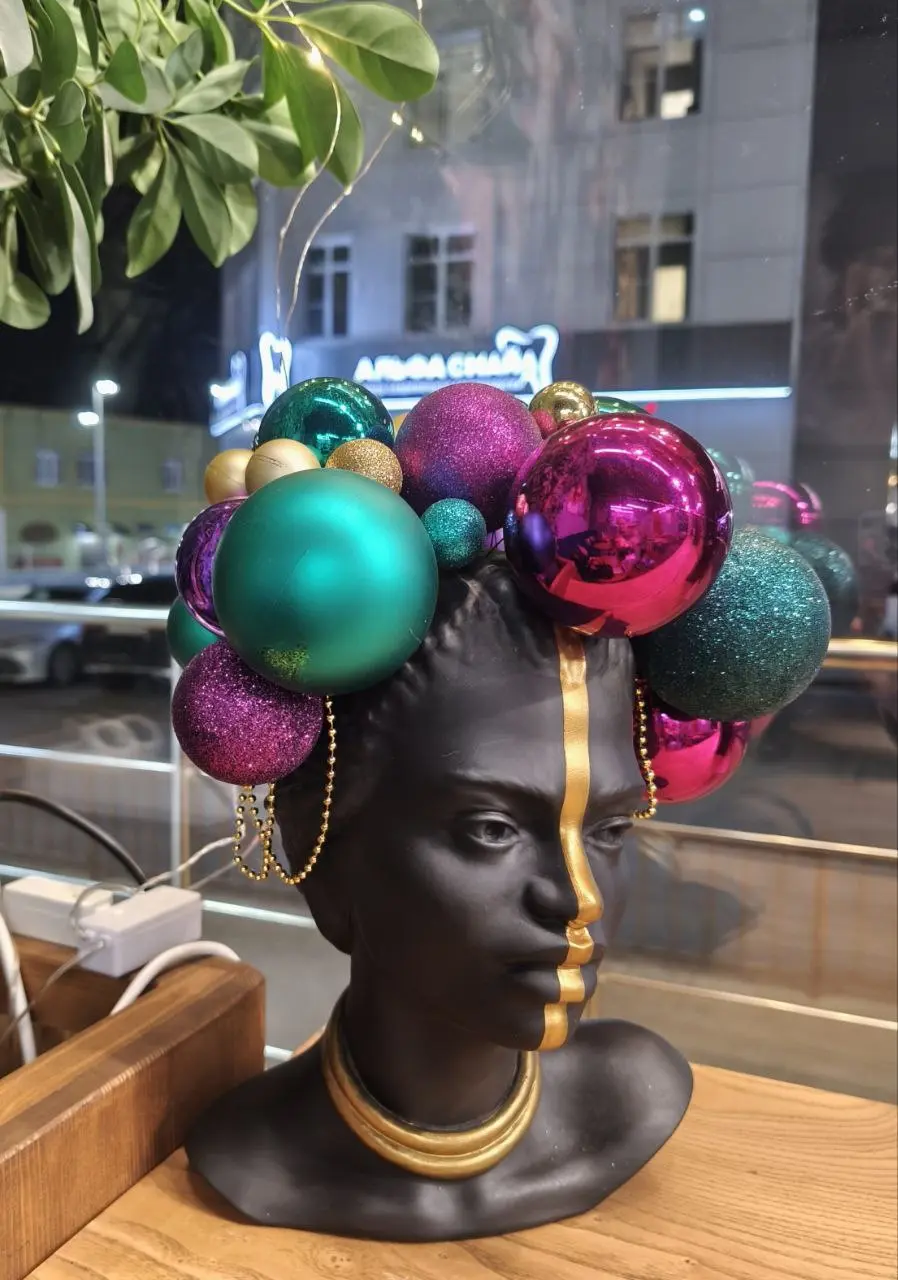 Новогоднее настроение в кофейне в африканском стиле 🌲🌲🌲
#Жизнь@poldner | Сетка — социальная сеть от hh.ru