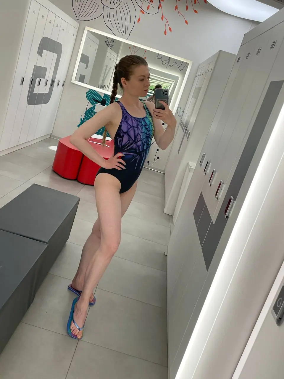 Лучшие тусовки - у нас в клубе 🤣👌🏻
Попрощалась со своим любимым залом 🥲 У меня какой-то талант покупать абонементы, которые кончаются ровно за день до моего самолета в другой город, уже дважды такое в... | Сетка — социальная сеть от hh.ru