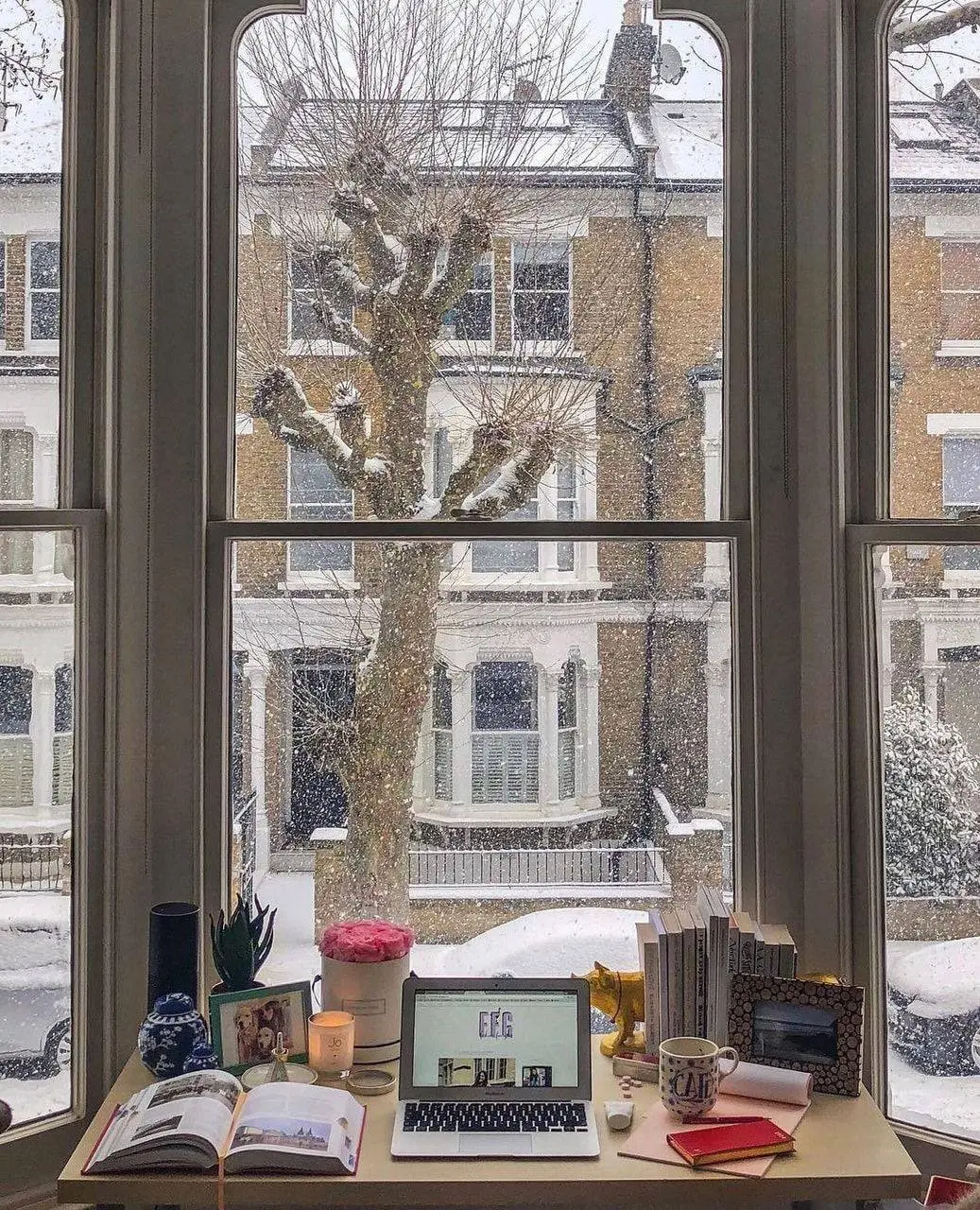 Доброе утро, самая прекрасная 🤍
Послание для тебя:
«Старые дороги не приведут к новым дверям».
Полетели в выходные 🚀
Какие планы на сегодня?
#женскийклуб #доброеутро | Сетка — социальная сеть от hh.ru